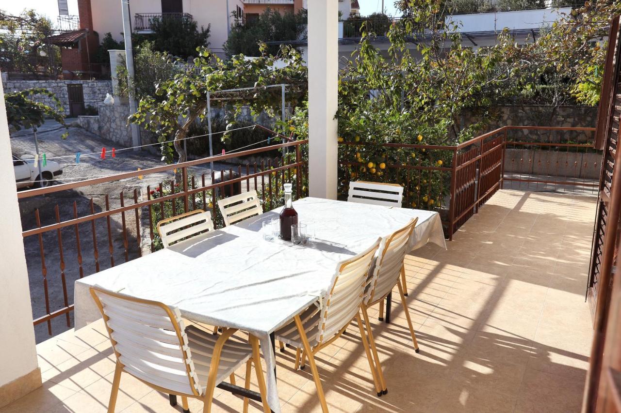 Apartman Gilan سيغيت فغانييتْسا المظهر الخارجي الصورة