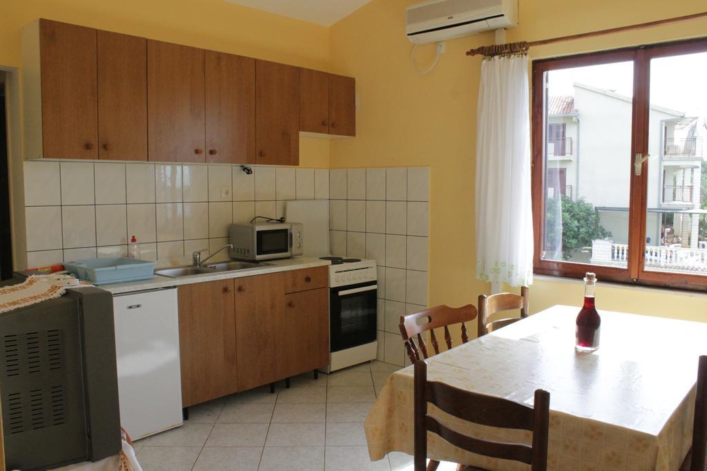 Apartman Gilan سيغيت فغانييتْسا الغرفة الصورة